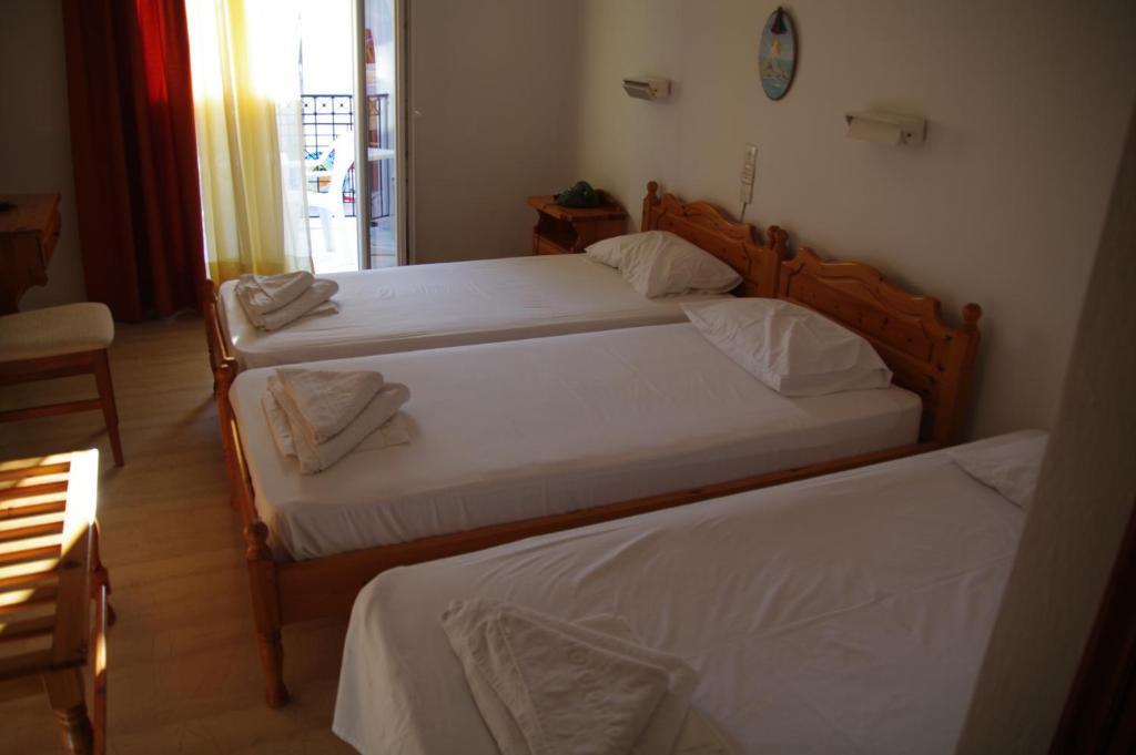 Hotel Marlton Skiathos Town Ruang foto