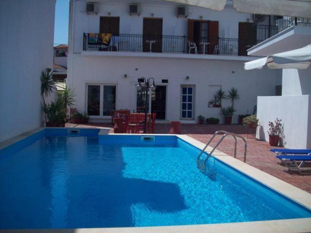 Hotel Marlton Skiathos Town Bagian luar foto