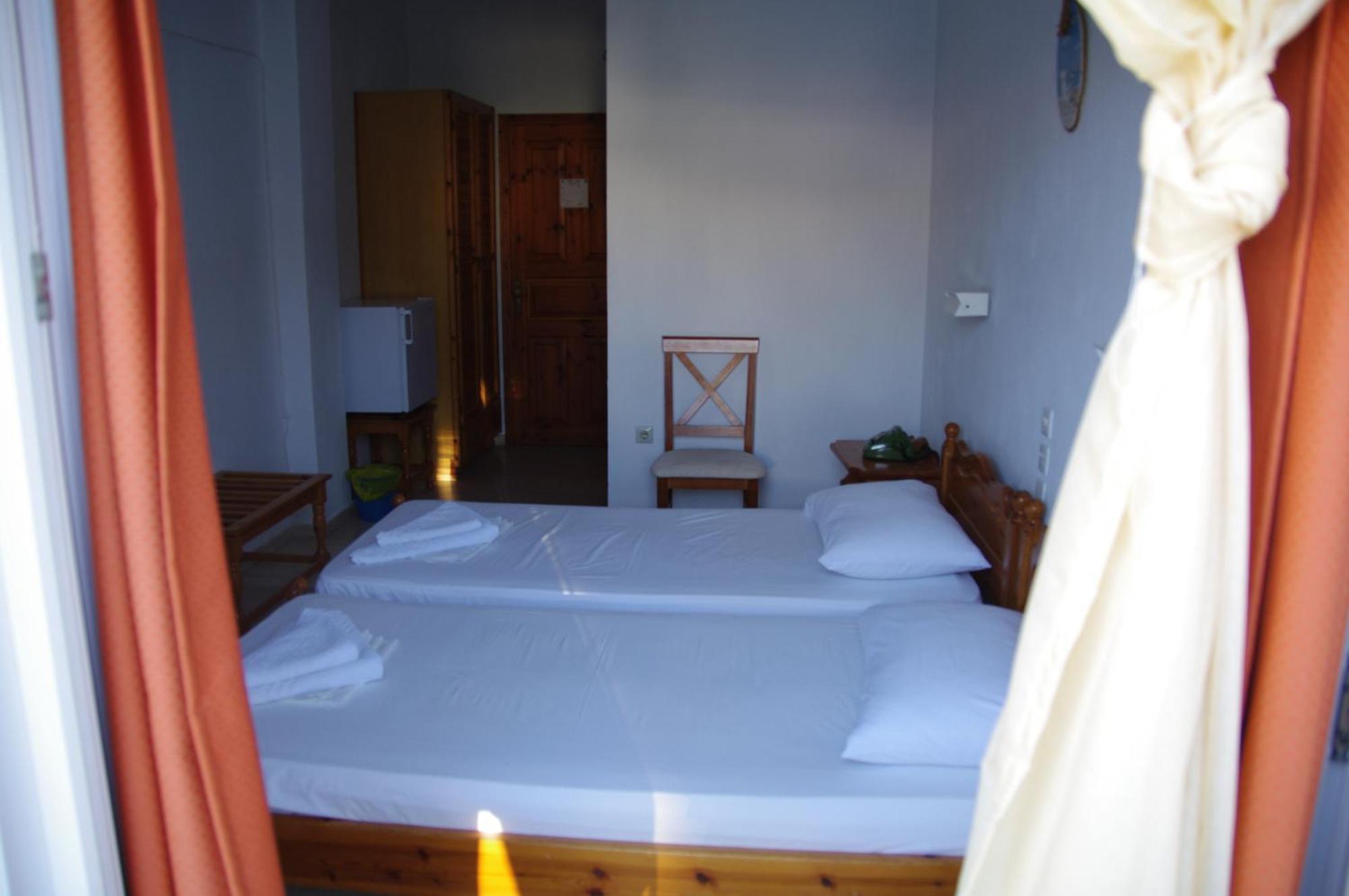 Hotel Marlton Skiathos Town Bagian luar foto