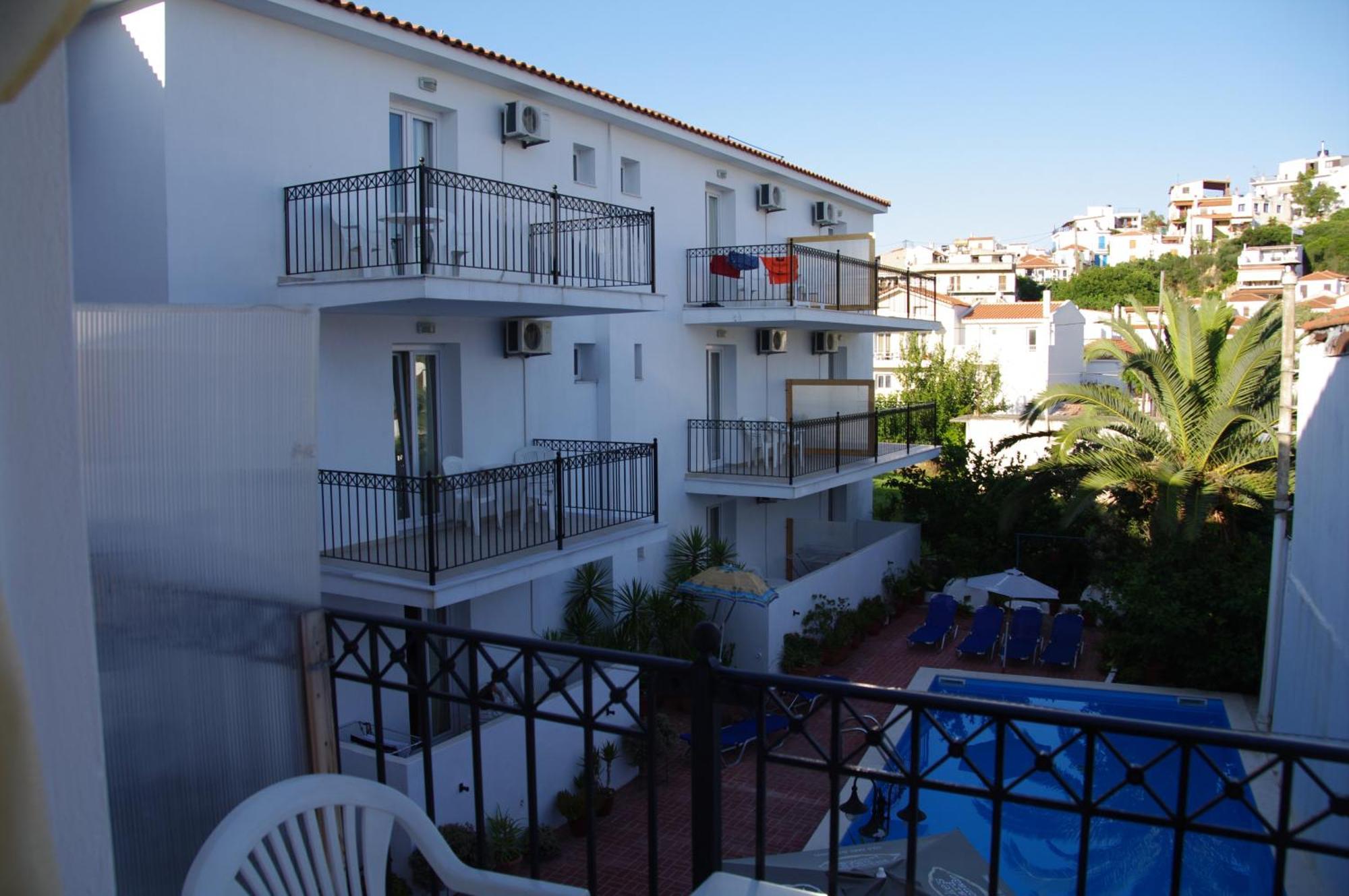 Hotel Marlton Skiathos Town Bagian luar foto